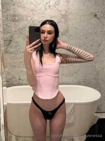 reyvenessa