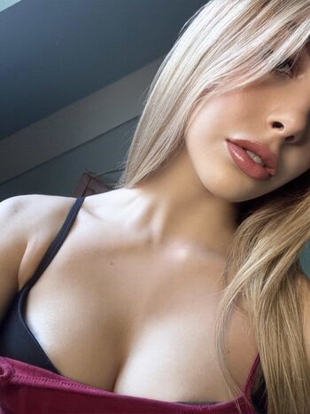 Ria Velez