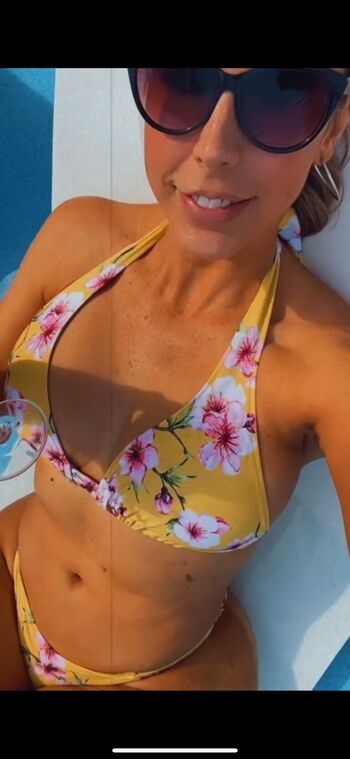Robyn Fields