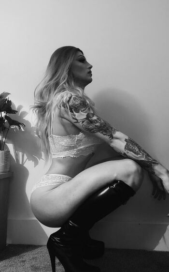 Roman Rose