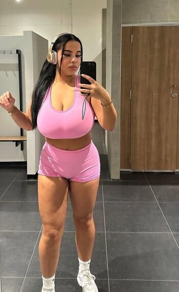Romyisabellaa