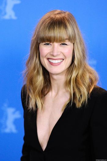 Rosamund Pike