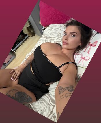 ???? Rosie Amber Owen