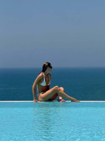 Rosie Huntington-Whiteley