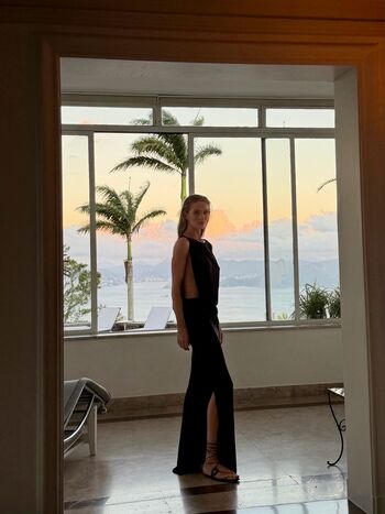 Rosie Huntington-Whiteley