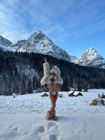 Rosie Huntington-Whiteley