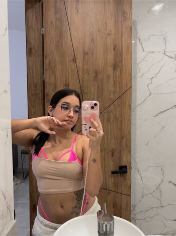 Rosiebaee
