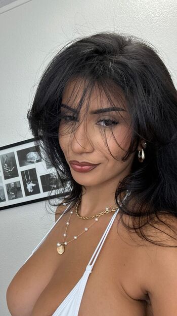 Roxie Sinner