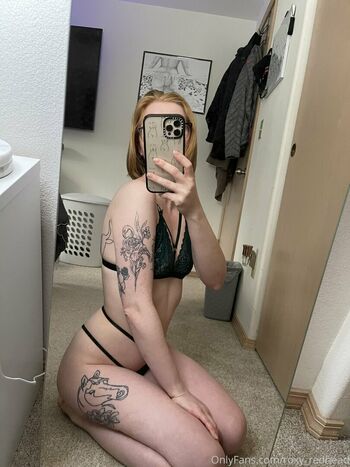 roxy_redhead