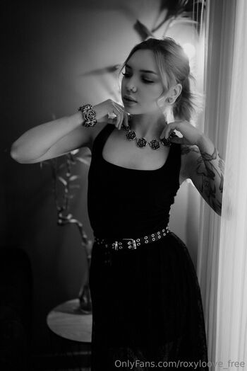 roxyloove_free