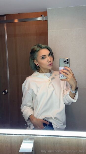 roxyloove_free