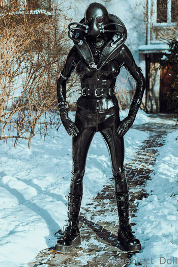 rubbobject_doll