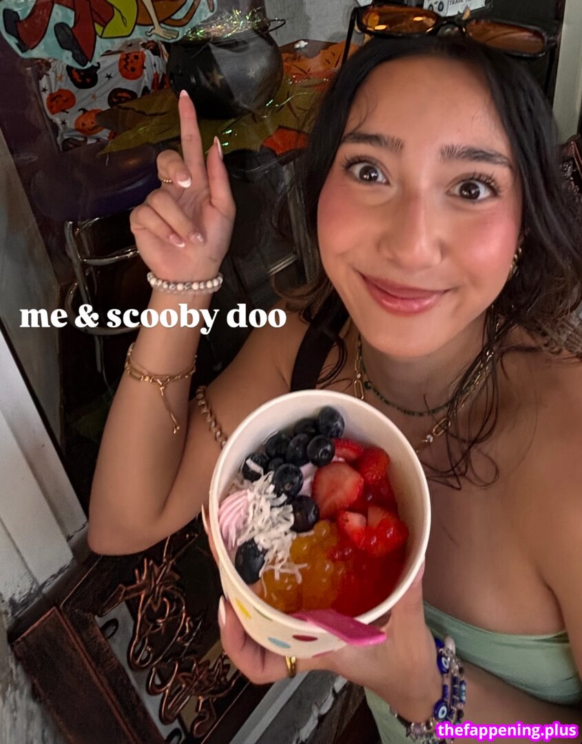 Sabrina Pezeshkian