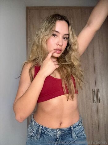Sabrinasweeney