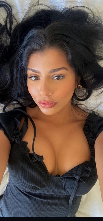 Sabrine Khan