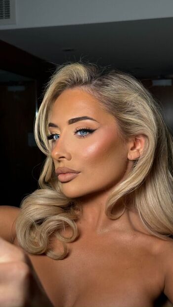 Saffron Barker