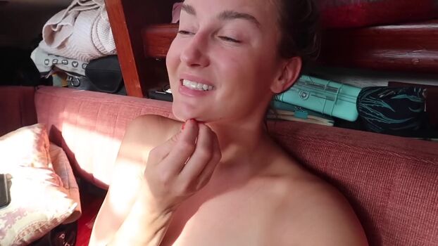 Sailing Miss Lonestar