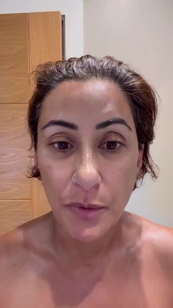 Saira Khan
