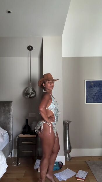 Saira Khan