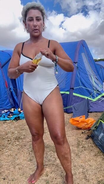 Saira Khan