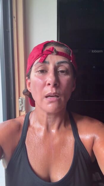 Saira Khan