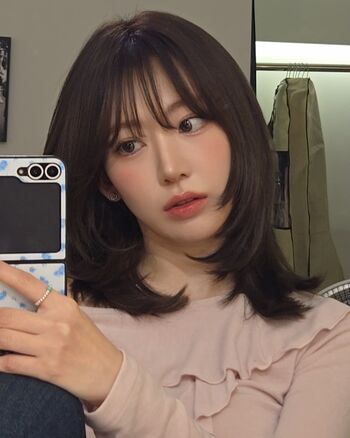 Sakura Miyawaki 宮脇 咲良