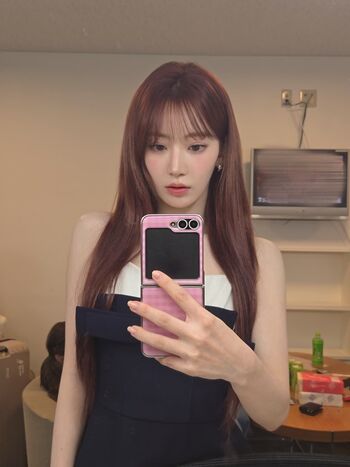 Sakura Miyawaki 宮脇 咲良