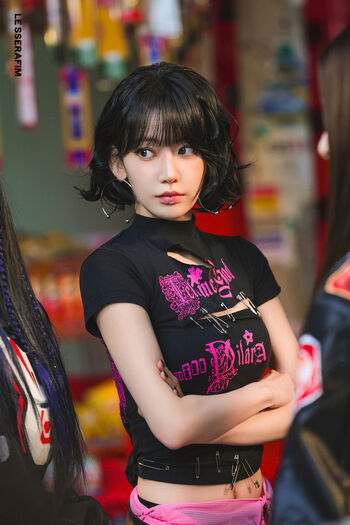 Sakura Miyawaki 宮脇 咲良