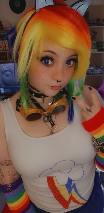 Sam aka littlescarefox