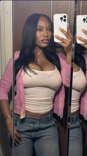 Samantha Marie