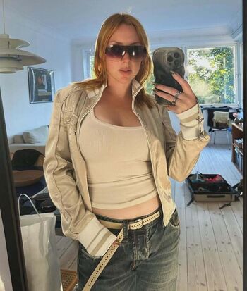 Samantha Quick