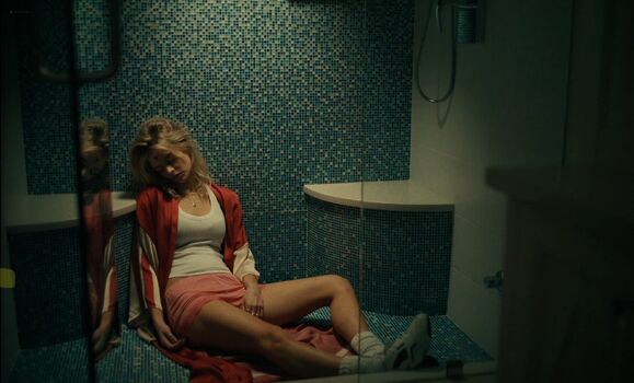 Samara Weaving