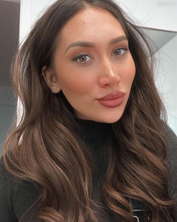 Samira Yasmin Leila