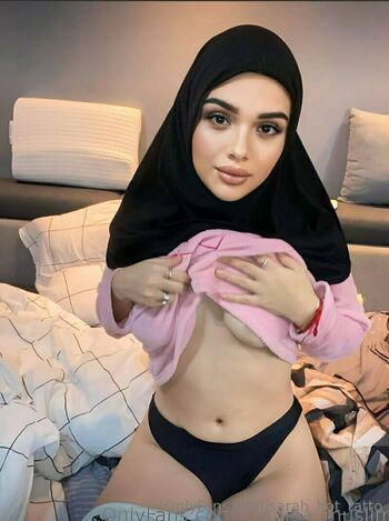 sarah_hot_tatto