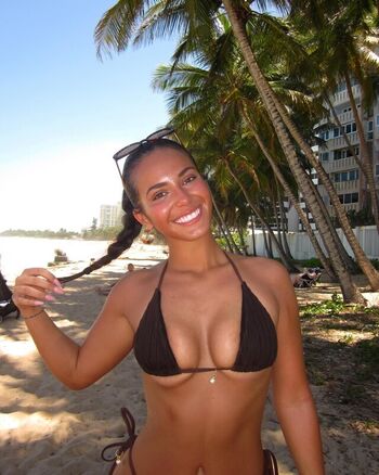 Sarah Tobon