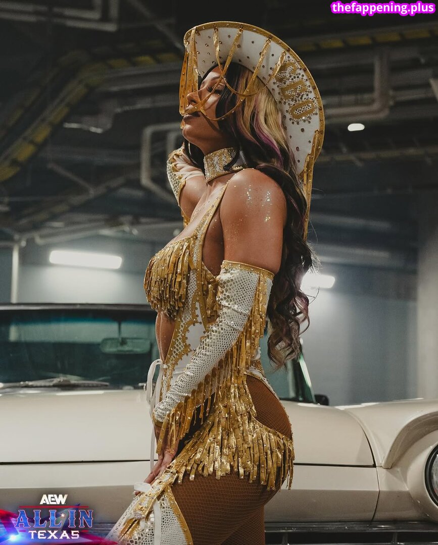 Sasha Banks