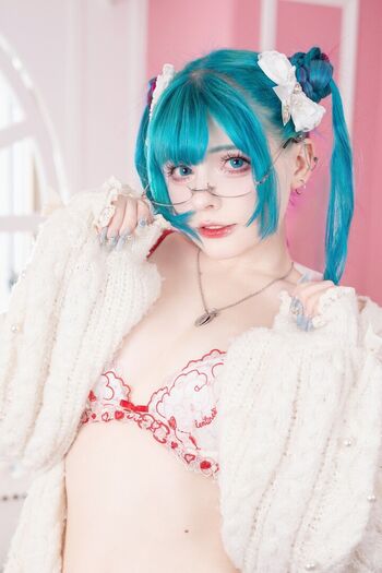 Saya Scarlet