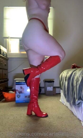 scarletletter_xo
