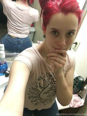scarletmoon69