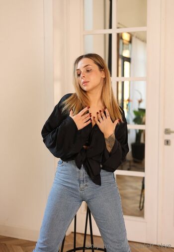 scarlett_skye