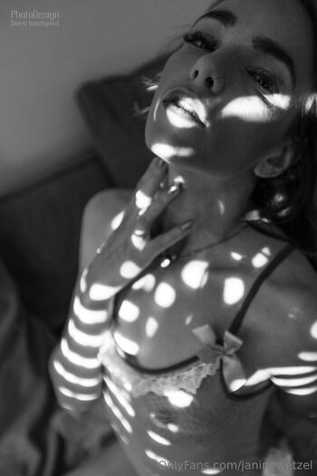 selina_frost