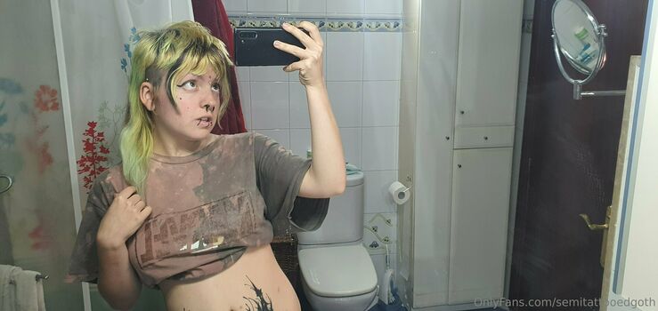 semitattooedgoth