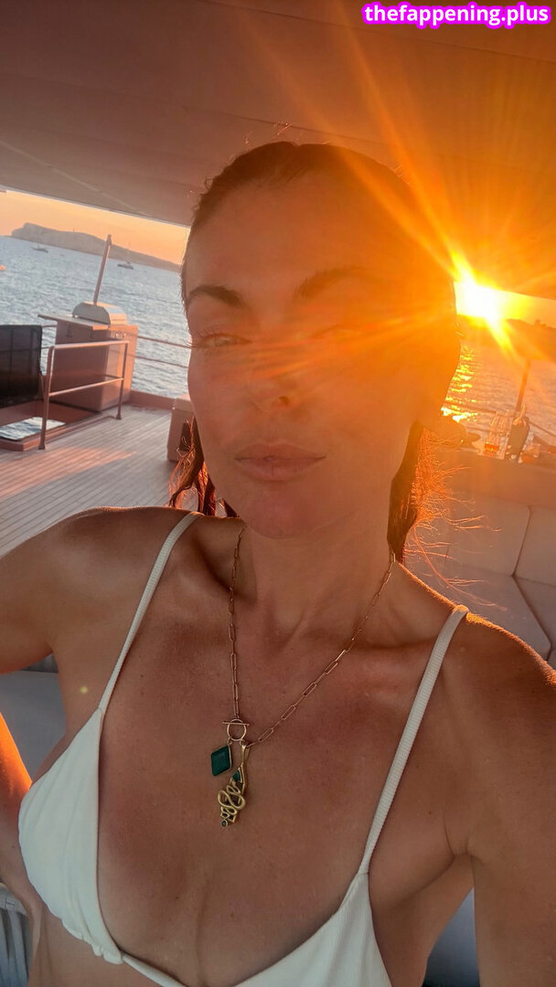 Serinda Swan