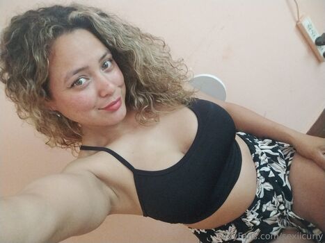 sexiicurly