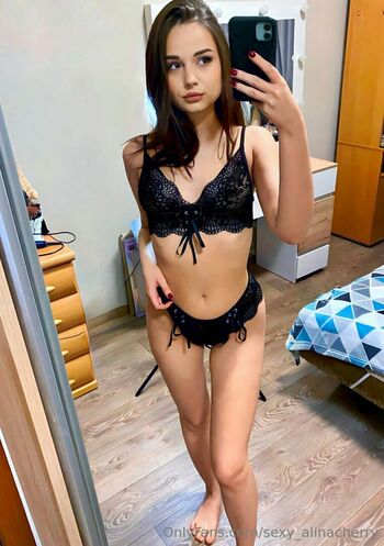 sexy_alinacherry