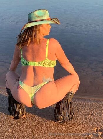 Sexy Bree