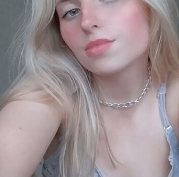 sexyhottblonde