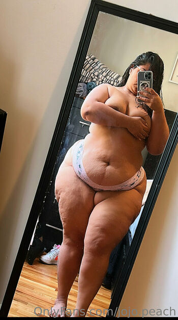 sexylatinapeach