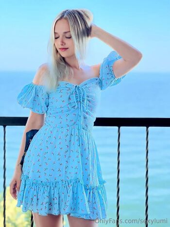 sexylumi