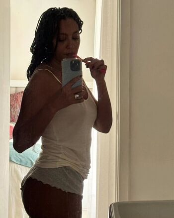 Sheron Menezes